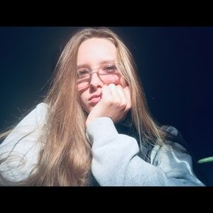 Meet your Posher, Marie